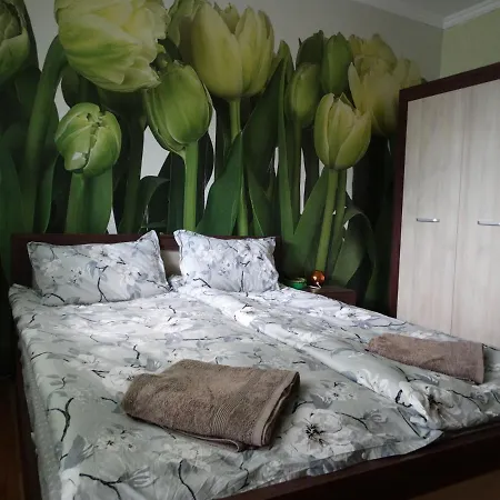 Rum i privatbostad 2 Bedrooms With Private Bath And Balcony Near The Airport Sofia