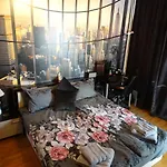 Alloggio in famiglia 2 Bedrooms With Private Bath And Balcony Near The Airport
